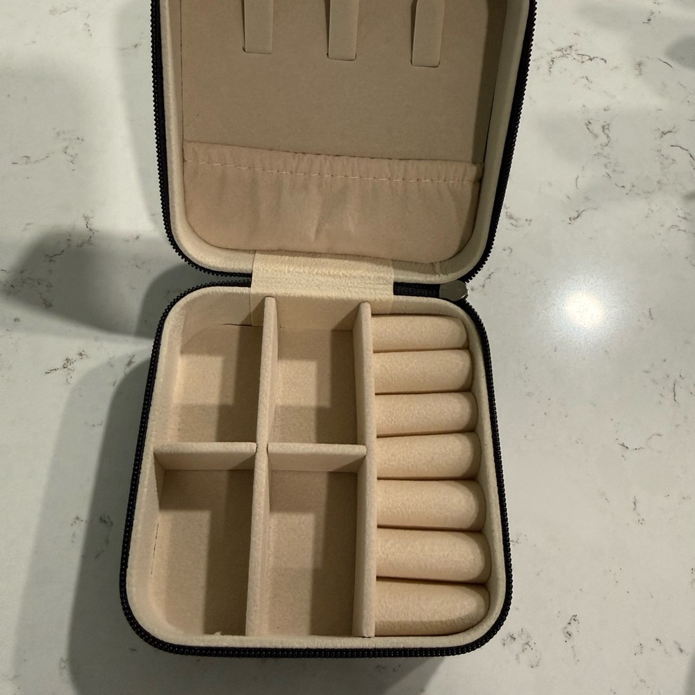 Compact Beige Jewelry Organizer Case with Ring Rolls